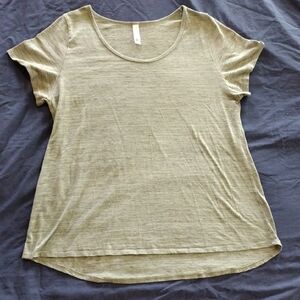 LuLaRoe Gray Short Sleeve Tee